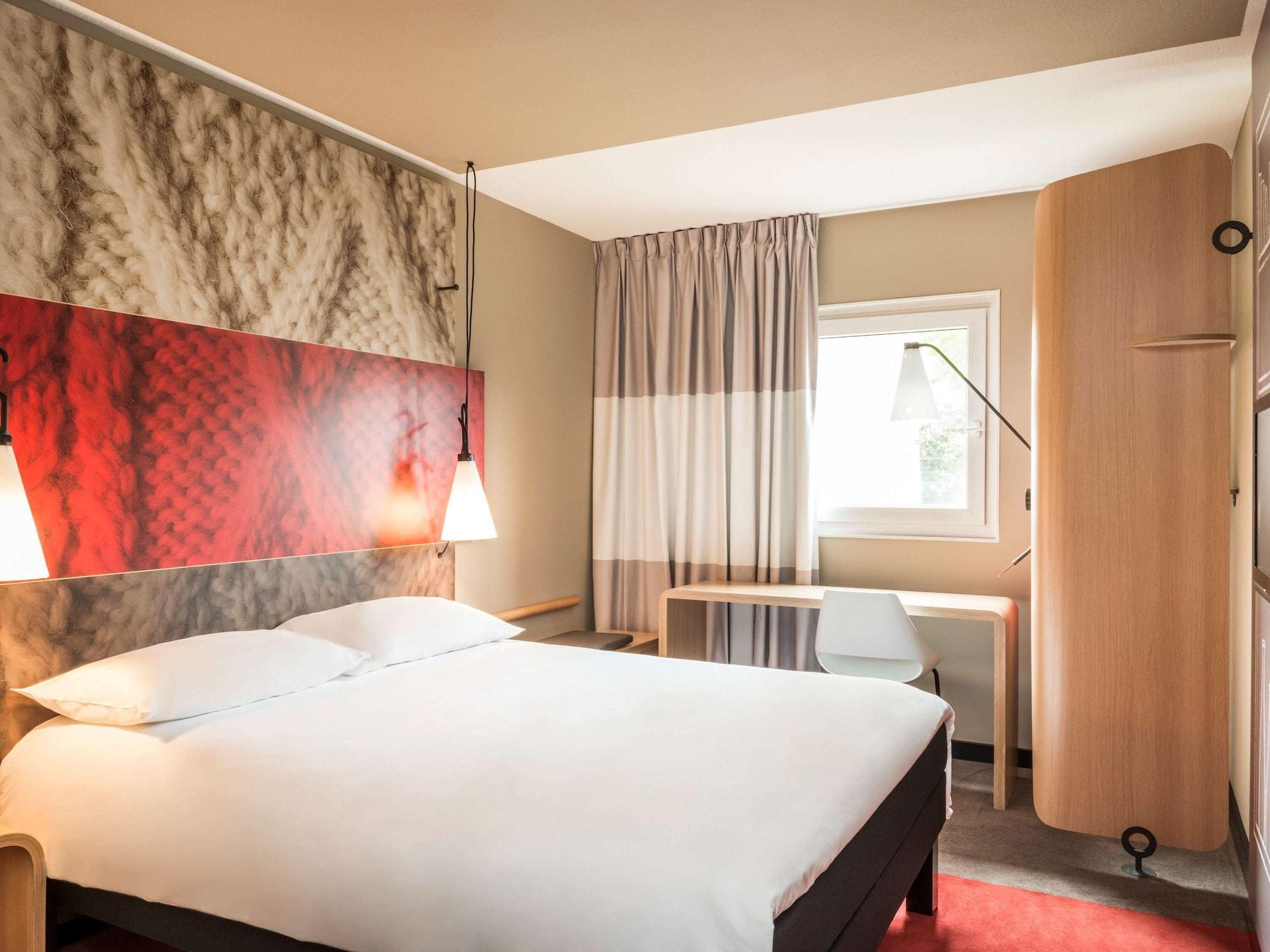 Ibis Carcassonne Est La Cite Hotel Bagian luar foto
