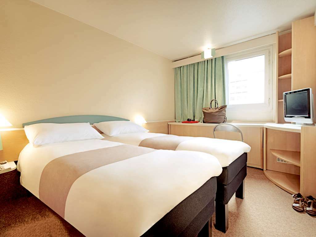 Ibis Carcassonne Est La Cite Hotel Ruang foto